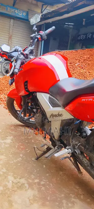 TVS Apache 160 4V 2020 Red