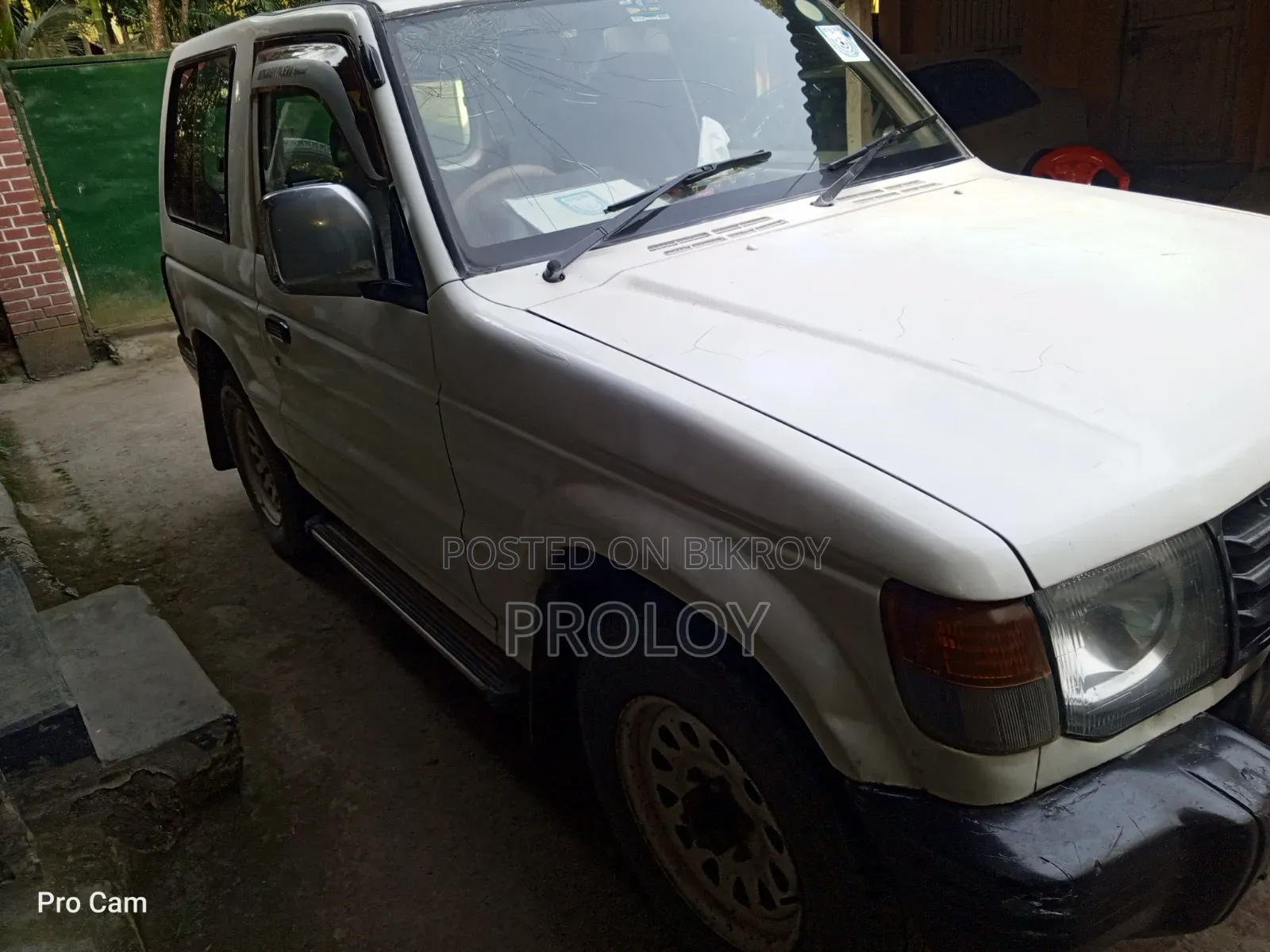 Mitsubishi Pajero 1995 White