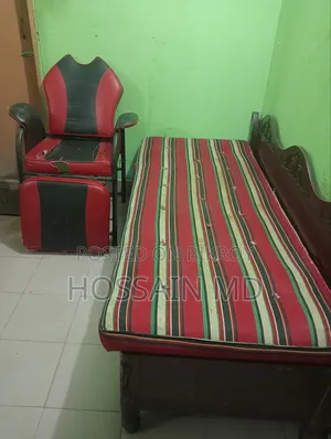 3-Part Facial Chair and Single Box Bed for Sale