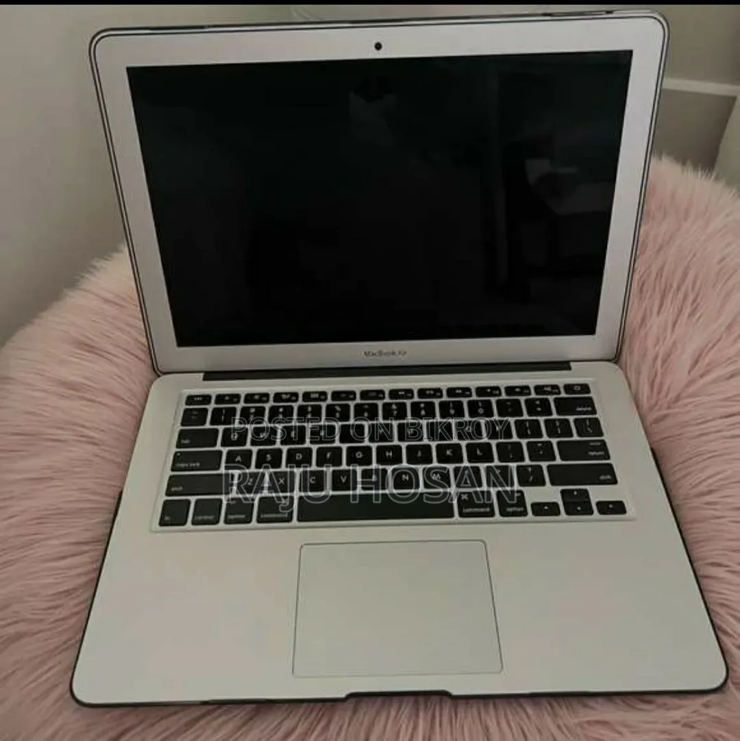 Laptop Apple MacBook 2017 8GB Intel Core I5 SSD 256GB