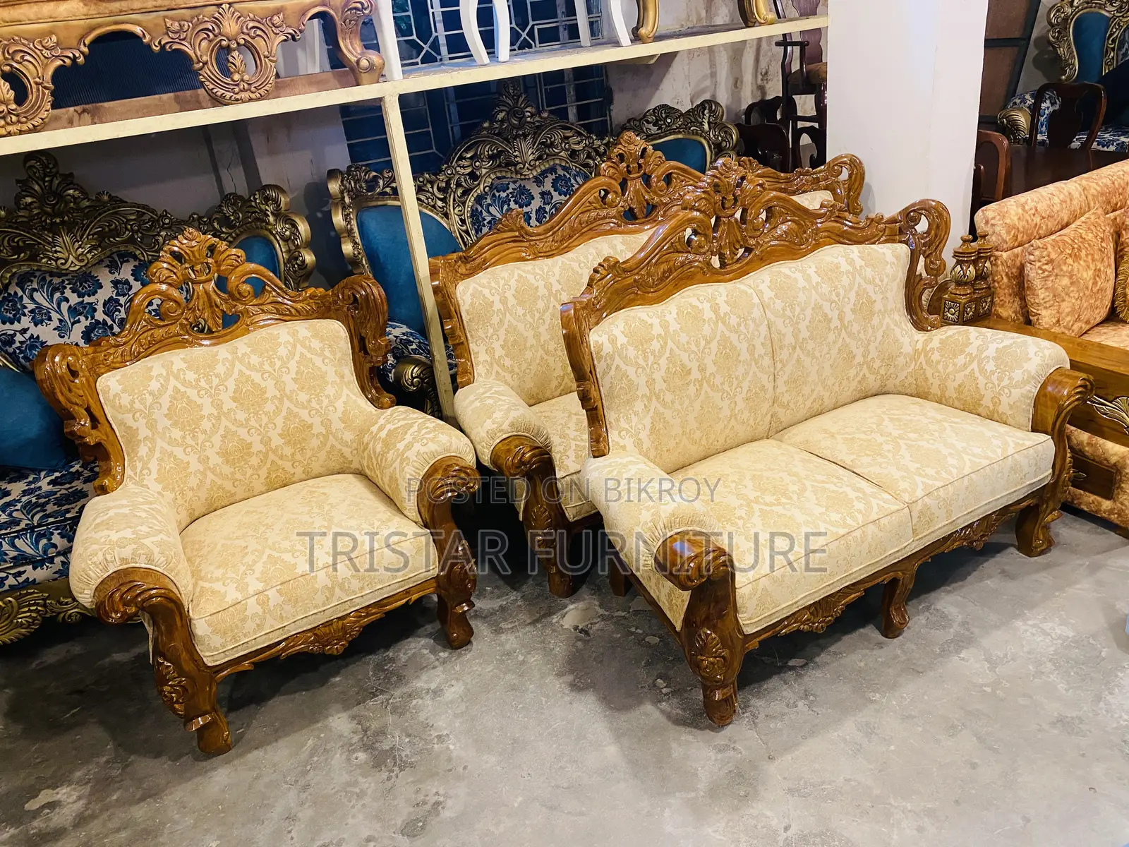 Exquisitely Designed 6-Seater Teak Wood Sofa Set