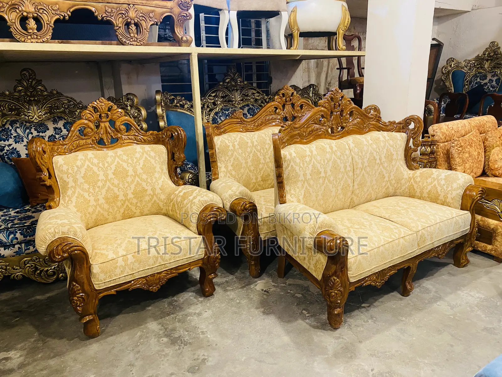 Exquisitely Designed 6-Seater Teak Wood Sofa Set