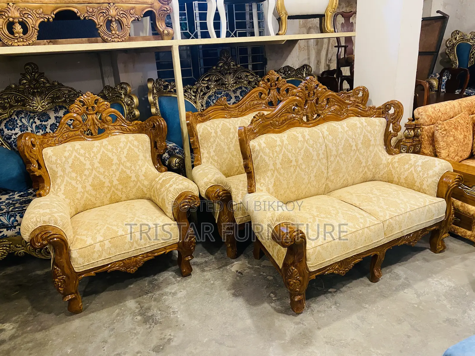 Exquisitely Designed 6-Seater Teak Wood Sofa Set
