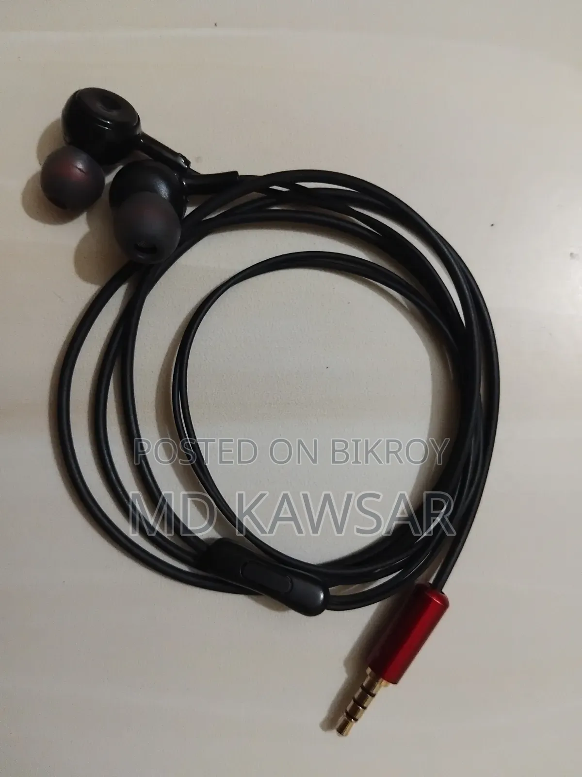 V8 Bluetooth Airbus Headphone