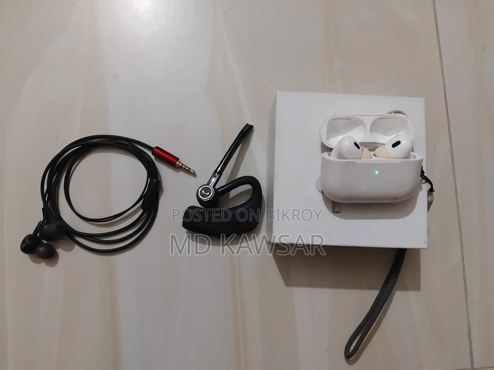 V8 Bluetooth Airbus Headphone