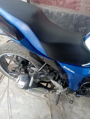Suzuki Gixxer Monotone 2017 White