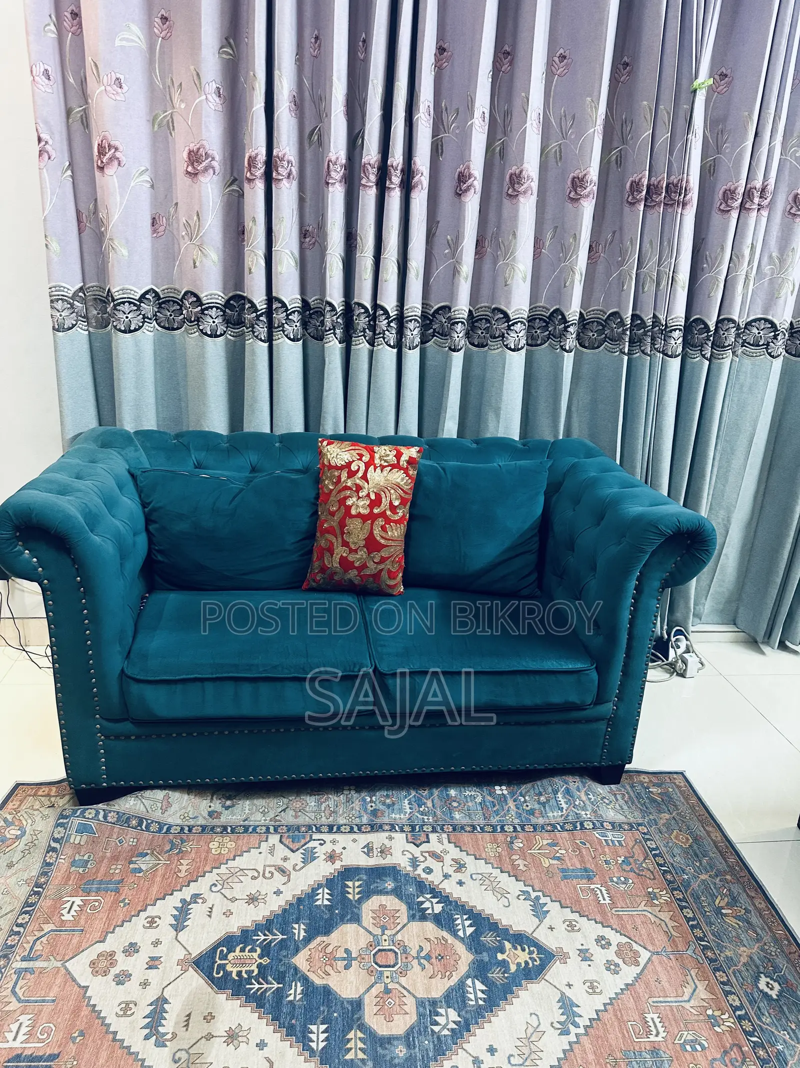 2 Seats Sofa