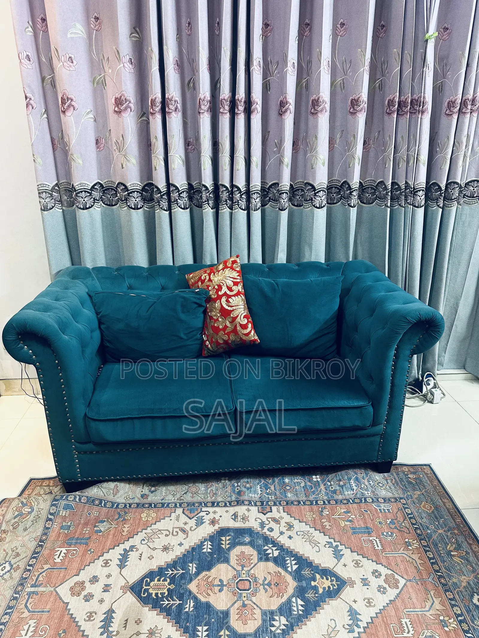 2 Seats Sofa
