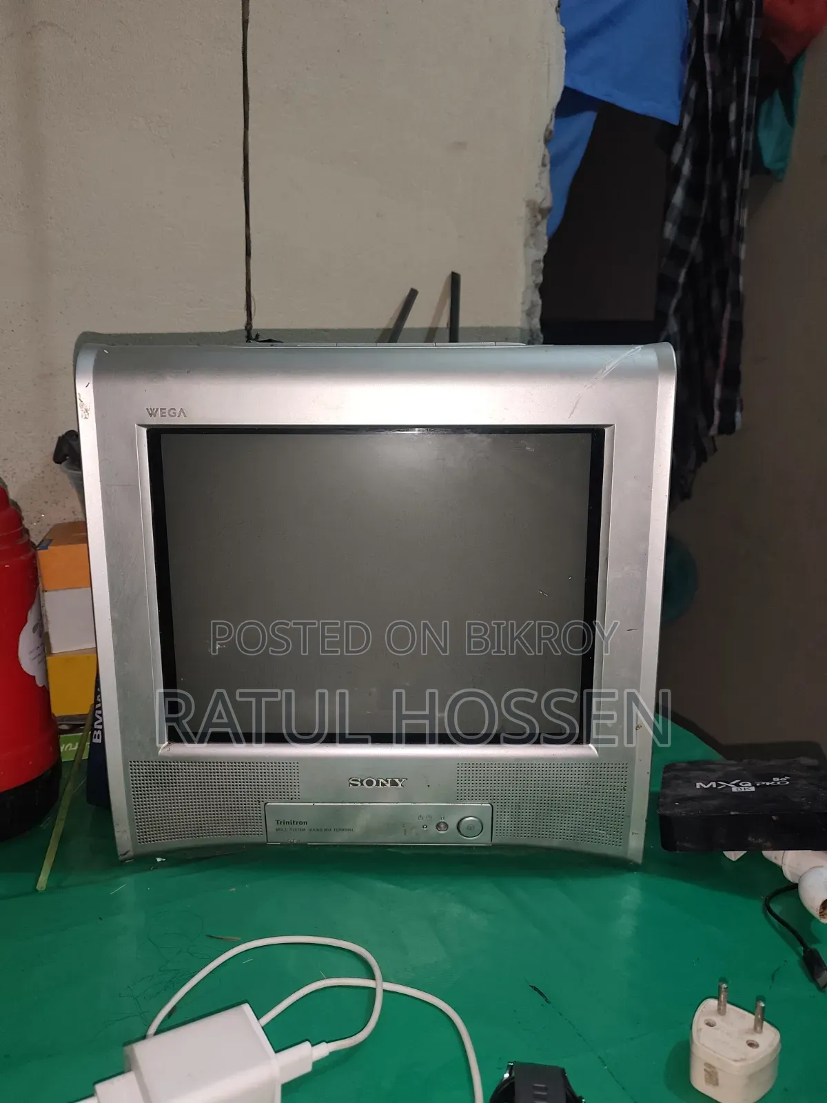 Sony Trinitron 18” Color TV for Sale