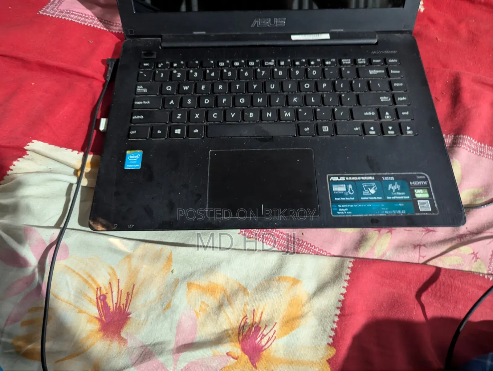 Laptop Asus VivoBook X540SA 4GB Intel Pentium SSHD+SSD 128GB