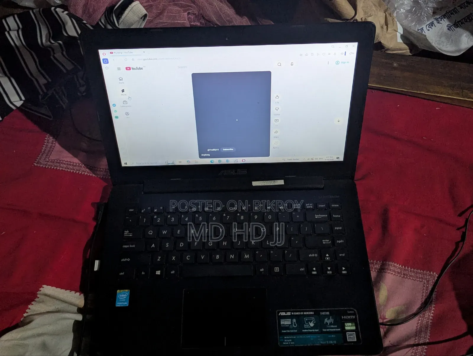 Laptop Asus VivoBook X540SA 4GB Intel Pentium SSHD+SSD 128GB