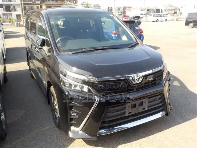 Toyota Voxy 2021 Black