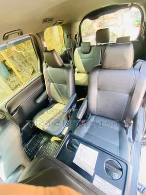 Toyota Esquire 1.8 FWD Hybrid (7 Seater) 2019 Black