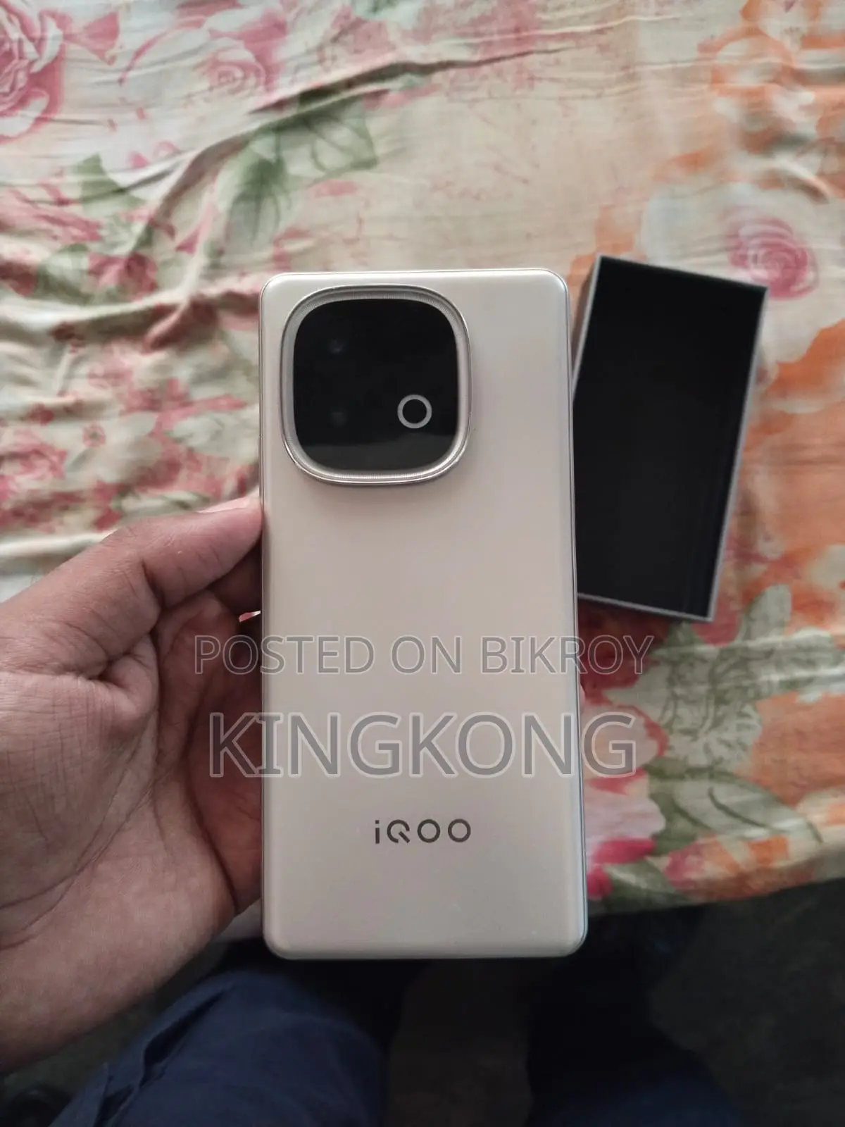 iQOO 11 256 GB White