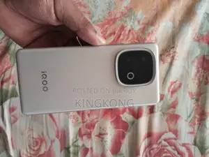 iQOO 11 256 GB White