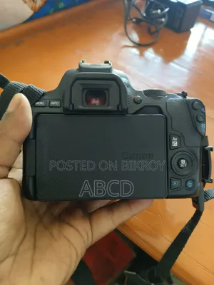 Canon 250d With 18-55 STM Kit