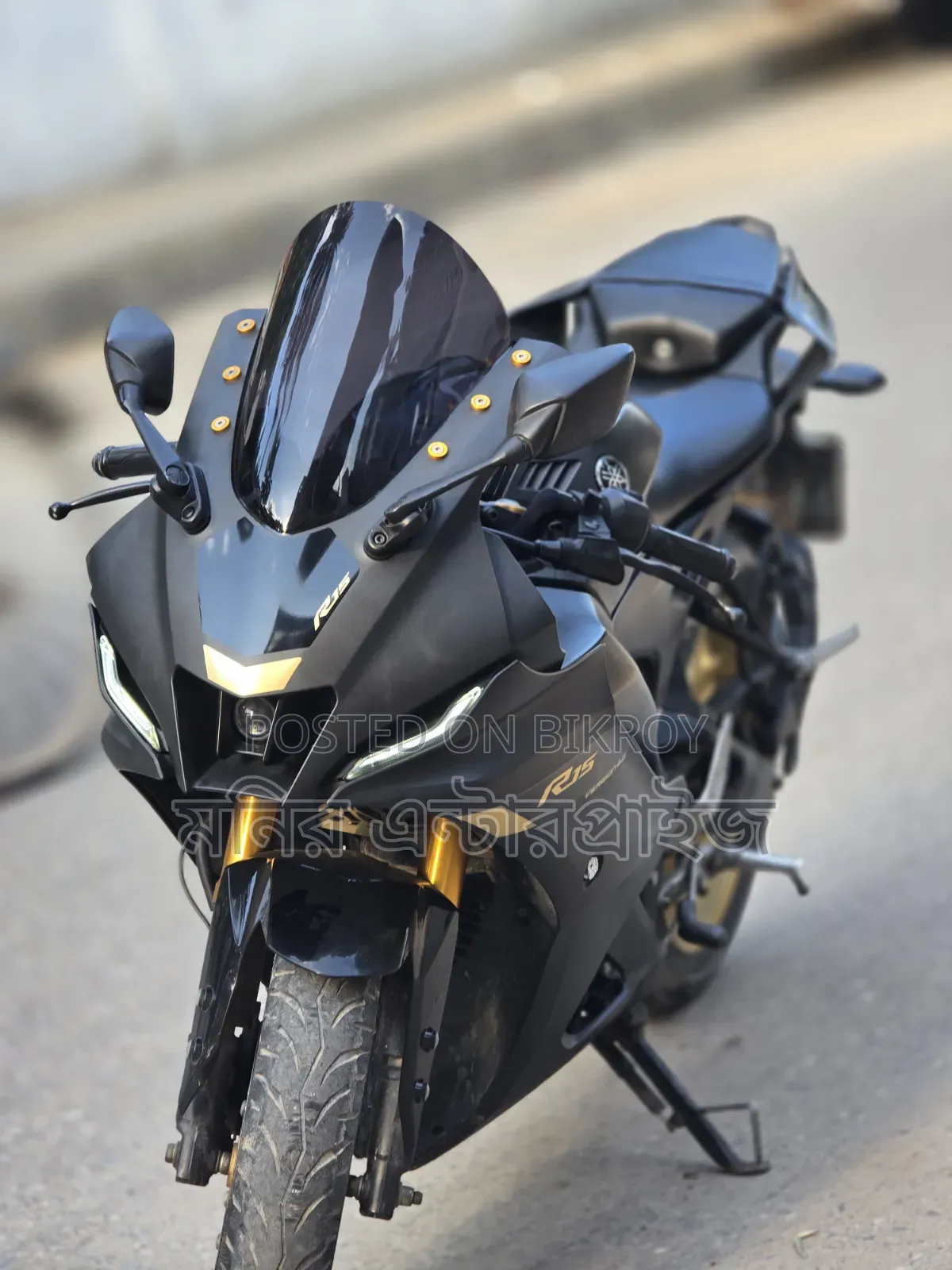 Yamaha R1 2023 Black