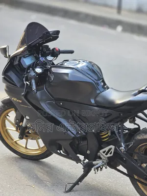 Yamaha R1 2023 Black