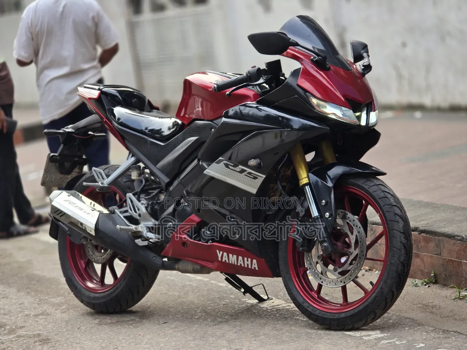Yamaha R1 2018 Black