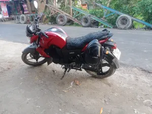 Yamaha FZ 2012 Red