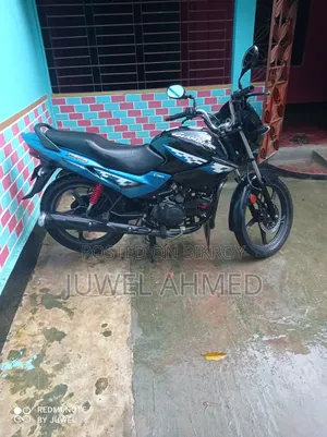 Hero Glamour BS4 2021 Black