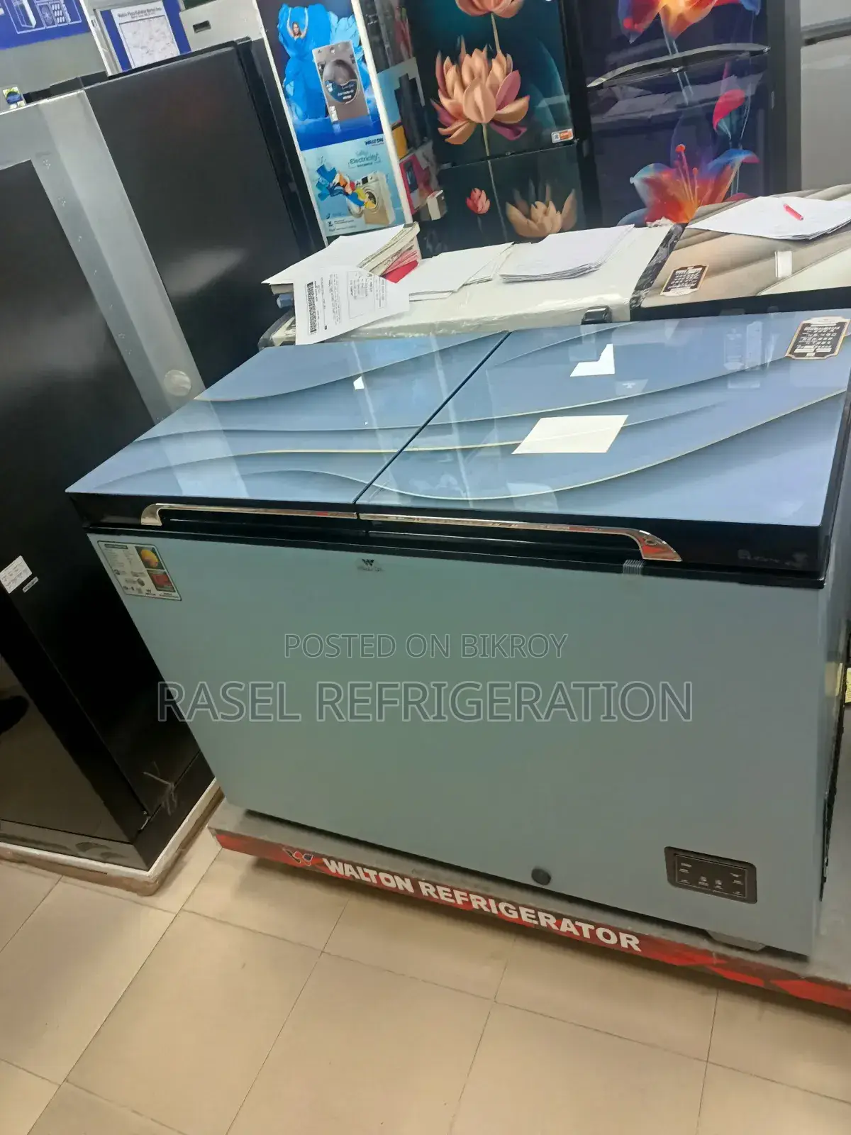 35% discount for Eid!!! 300-liter Walton deep fridge, model WCG-3jo.