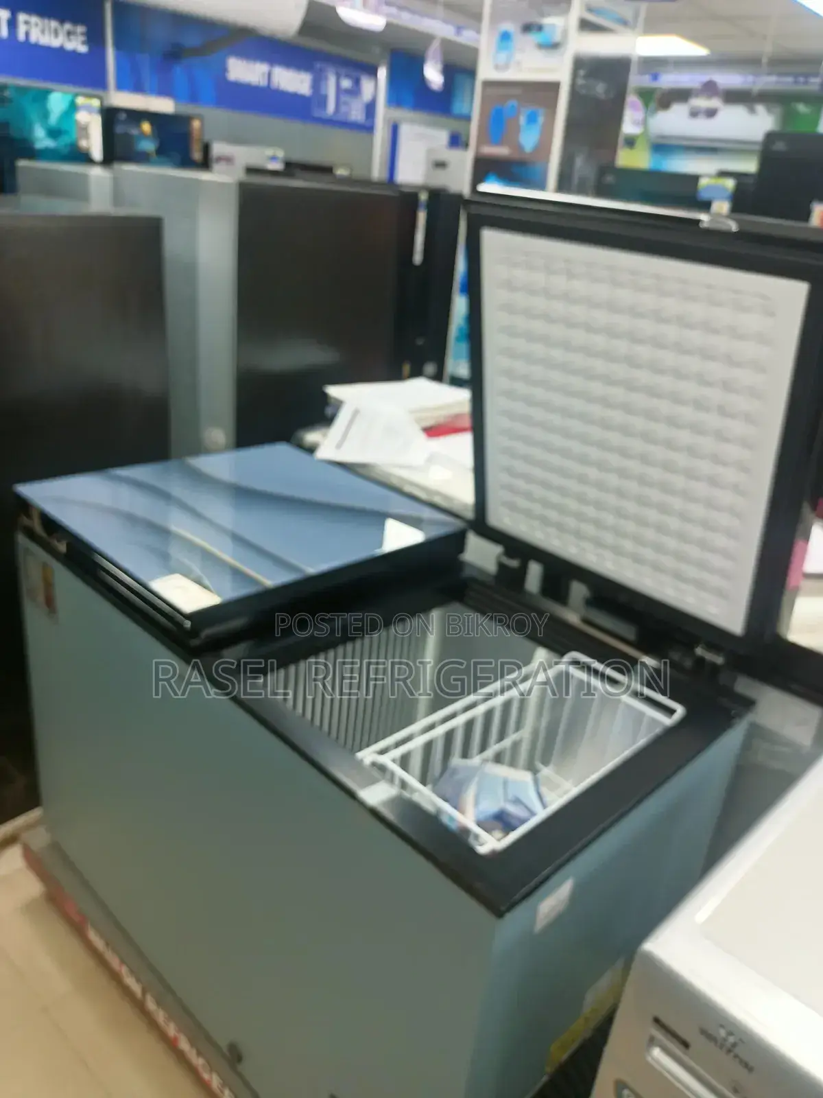 35% discount for Eid!!! 300-liter Walton deep fridge, model WCG-3jo.