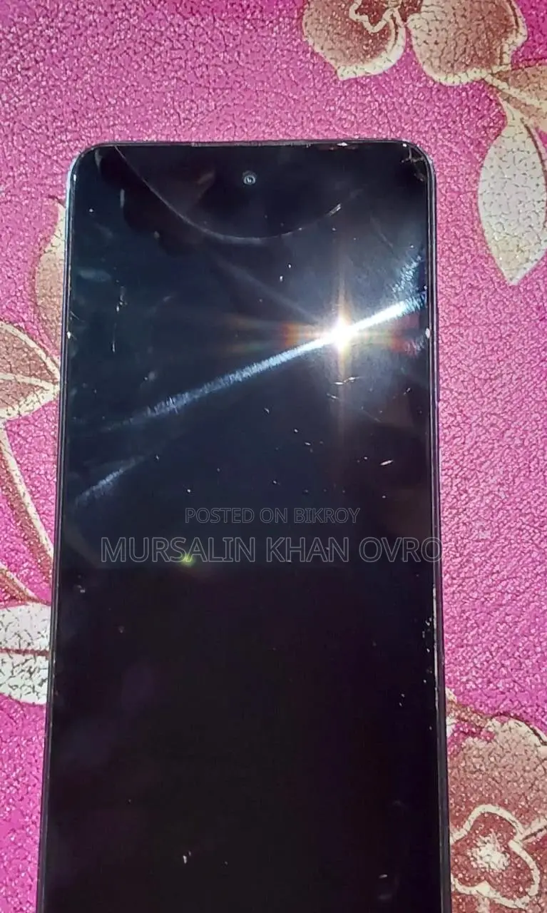 Infinix Hot 40i 128 GB Silver