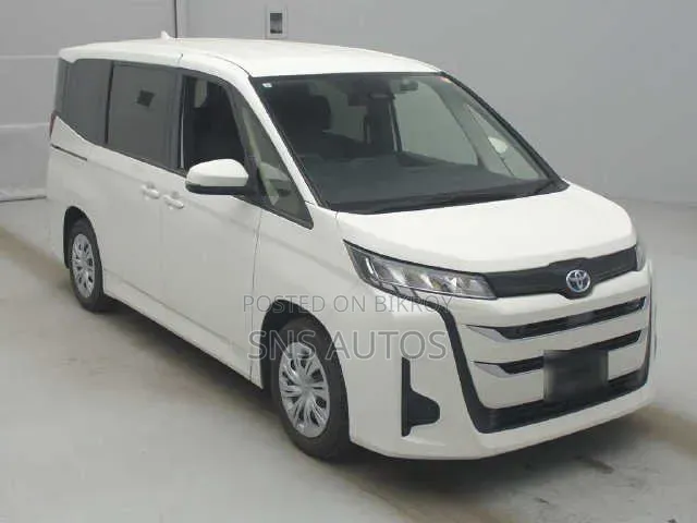 Toyota Noah 2022 Pearl