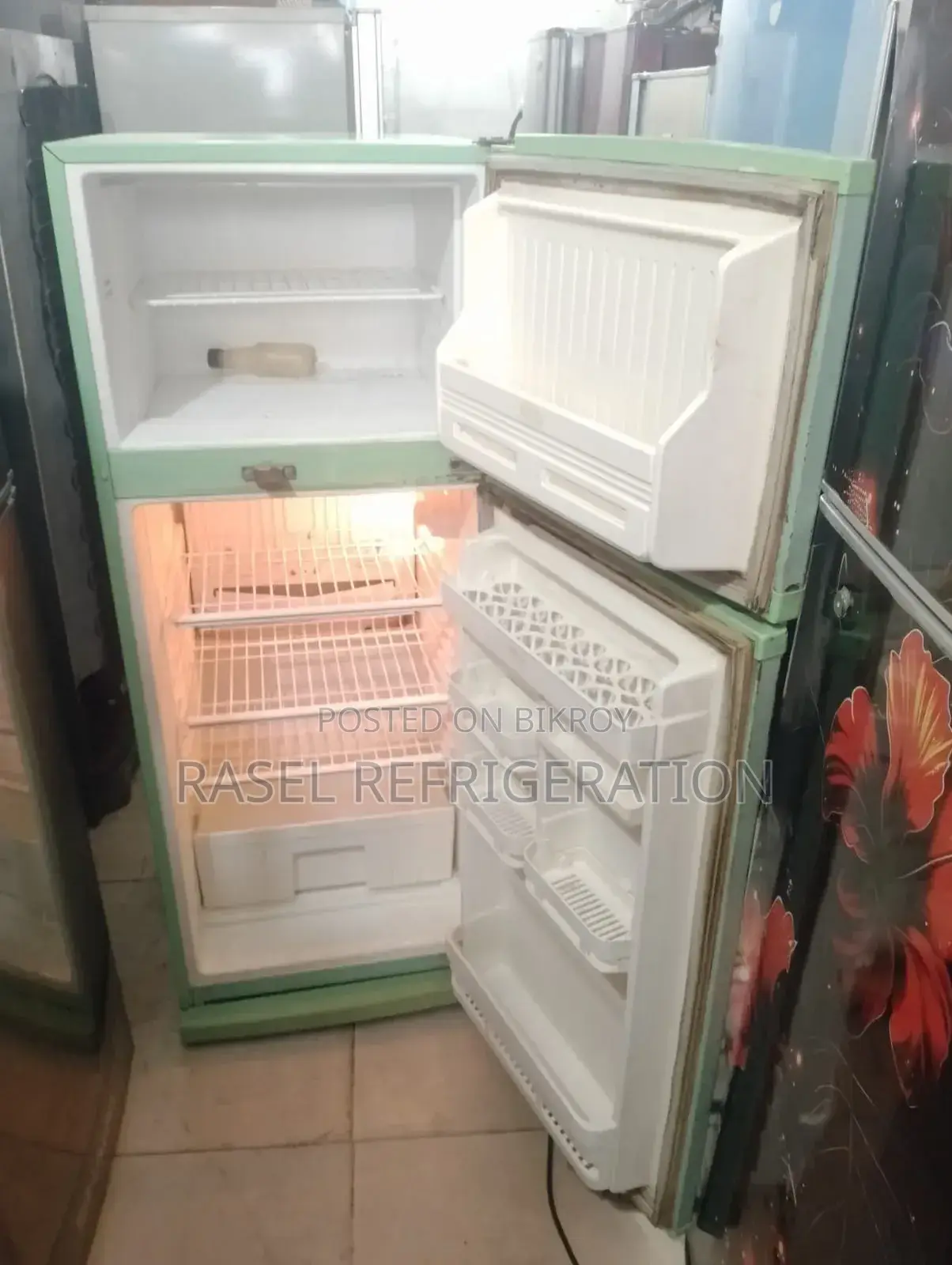 14 Cft running Singer fridge. 15-day replacement warranty.
