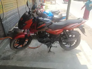 Bajaj Pulsar 150 2013 Red