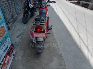 Hero Dawn 100 2017 Red
