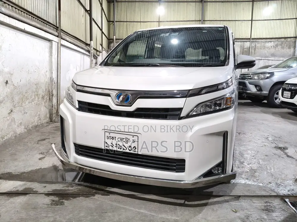 Toyota Voxy 2020 Pearl