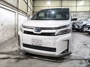 Toyota Voxy 2020 Pearl