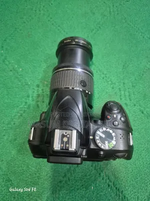 Nikon D 3400