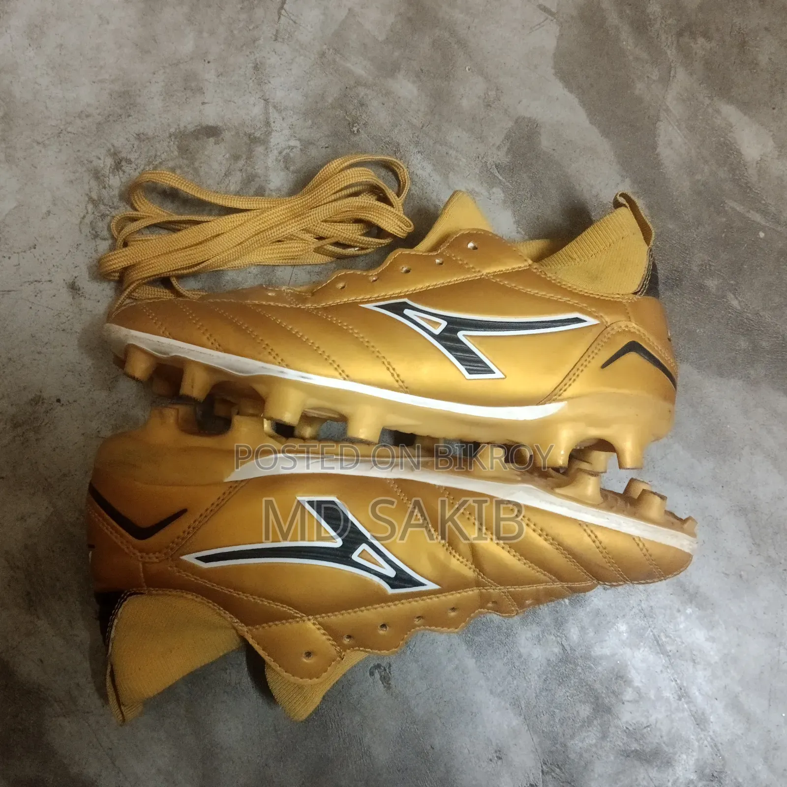 একদম ফ্রেশ Anza Pro ফুটবল বুট বিক্রি হবে -৪১size- মাত্র ১ দিন ব্যবহৃত