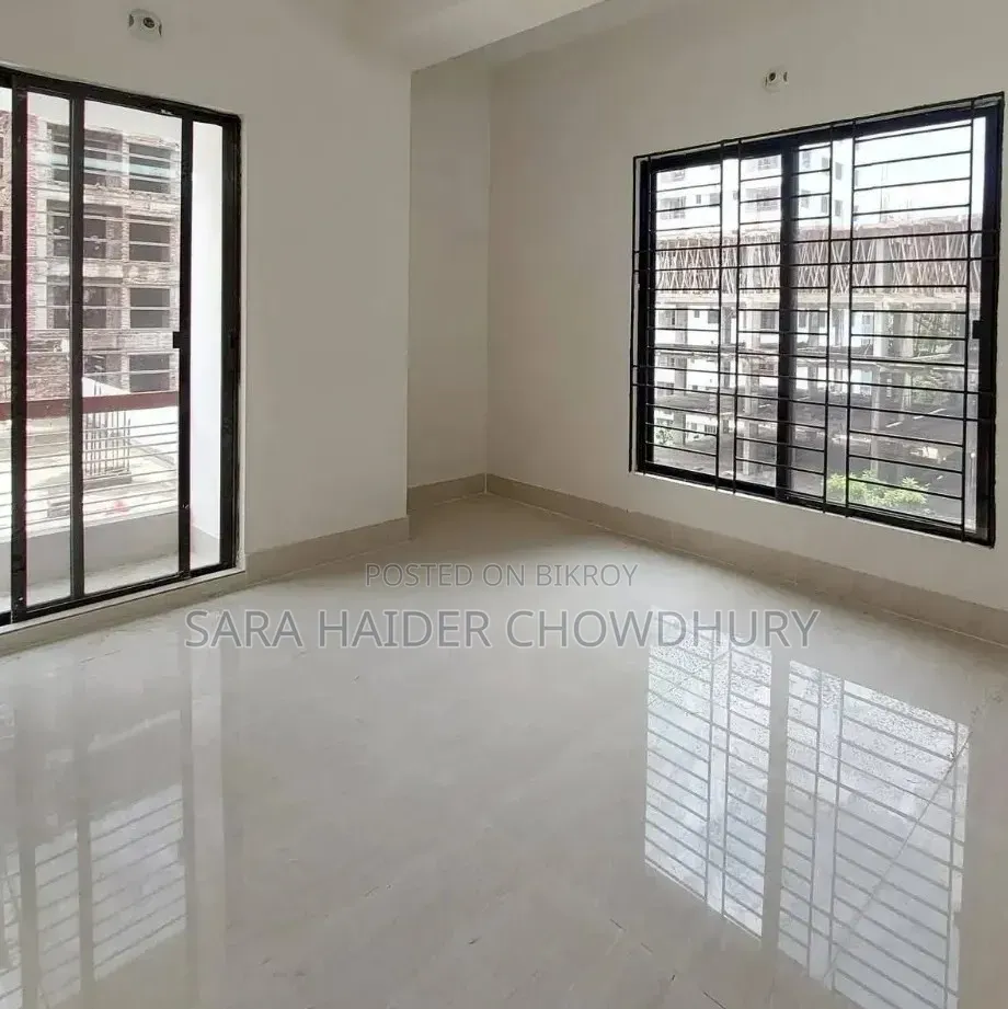 4-bedroom Apartment in Hazaribagh for Sale