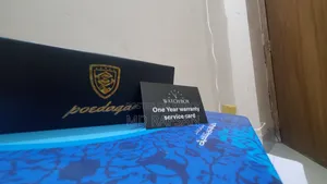 Poedagar Luxury Men's Watch (Includes Original Box & Extra Battery)