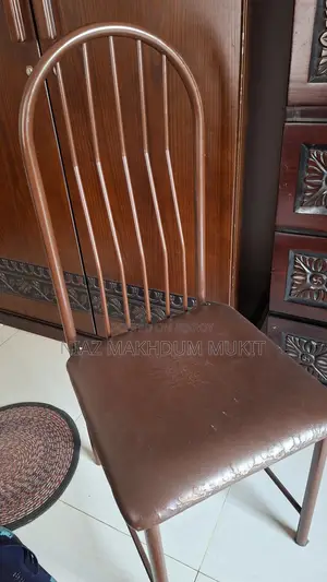 Navana Dining Table and Chairs