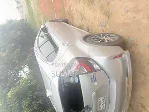 Toyota Aqua 2019 Silver