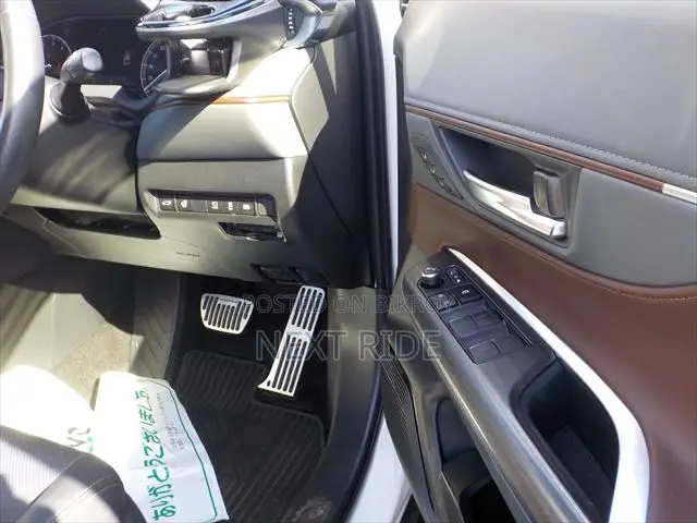 Toyota Harrier Z 2020 Pearl