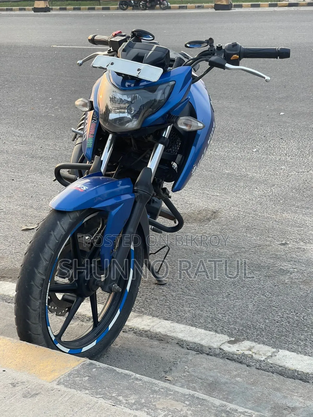 TVS Apache RTR 160 4V 2019 Blue