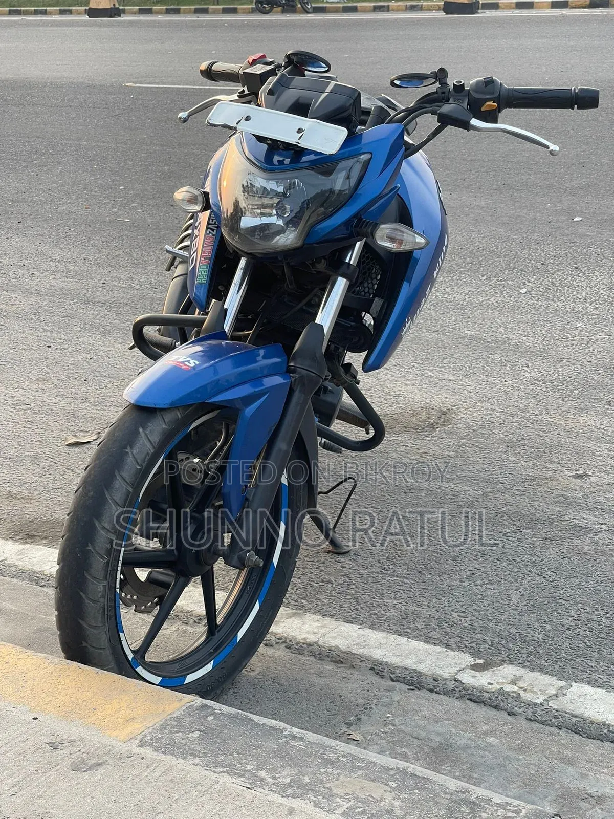 TVS Apache RTR 160 4V 2019 Blue