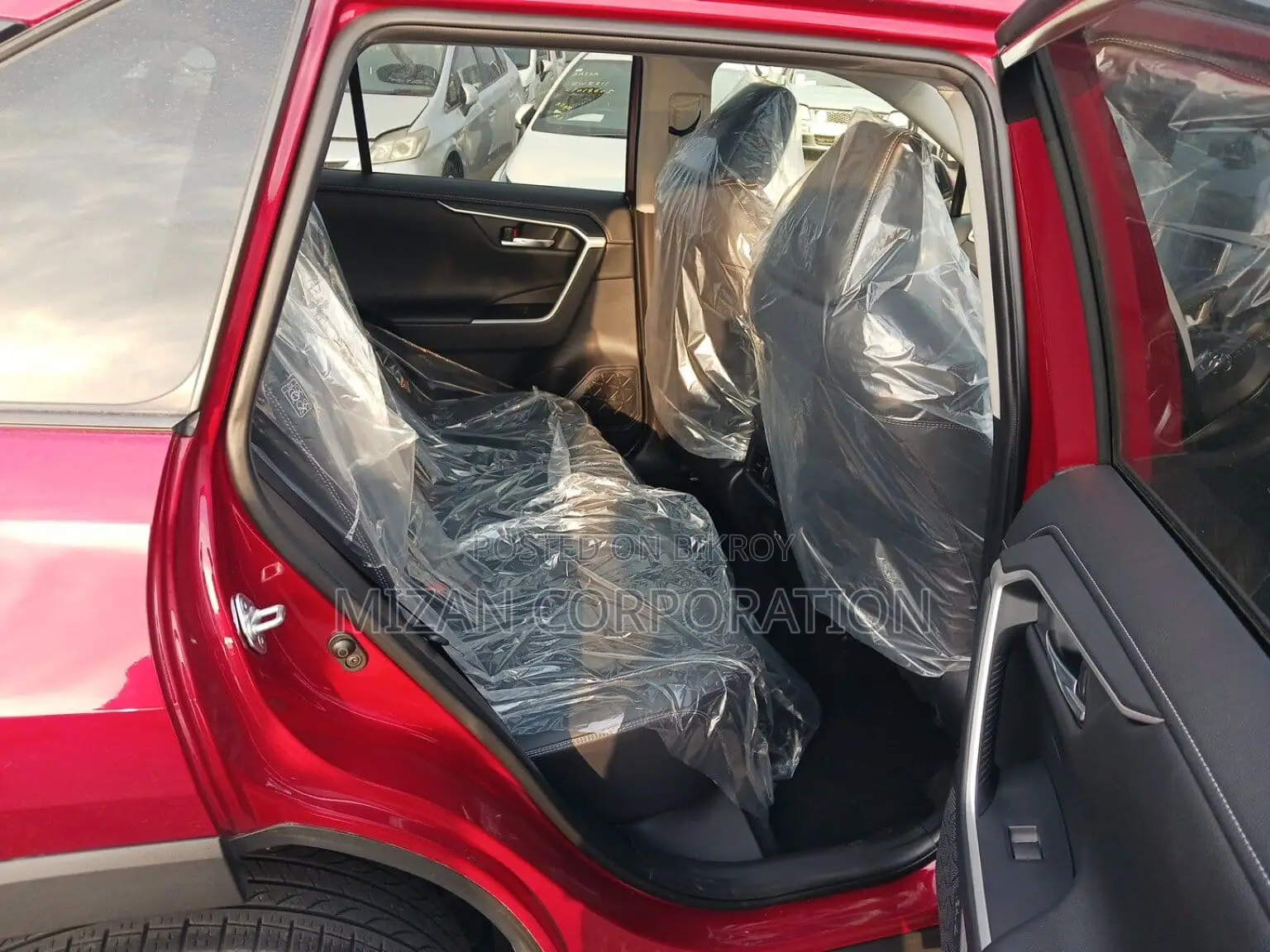 Toyota RAV4 অ্যাডভেঞ্চার ২০২১ লাল