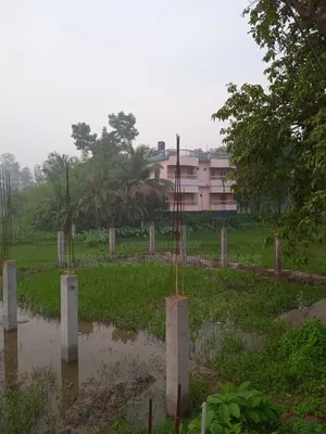 পূর্বাচলে ডেমরা–কালিগঞ্জ মেইন রোড সংলগ্ন ৫ শতাংশ জমি বিক্রয় হবে