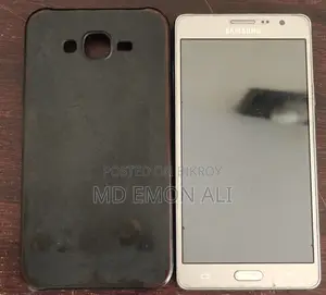 Samsung Galaxy On7 8 GB Gold