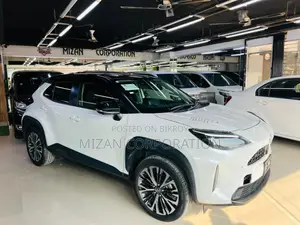 Toyota Yaris Cross 1.5 Hybrid AWD 2021 Pearl