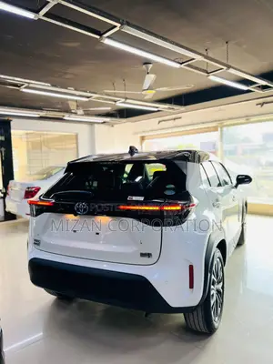 Toyota Yaris Cross 1.5 Hybrid AWD 2021 Pearl