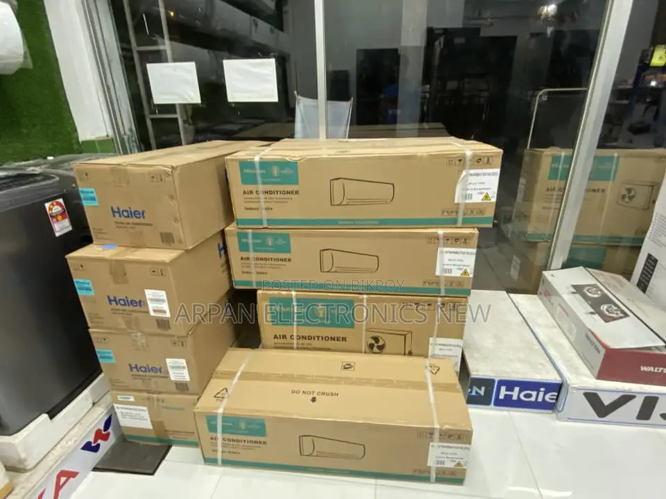 Hisense 1.5 Ton Smart Comfort Inverter AC Cooling Capacity 18000 Btu/H