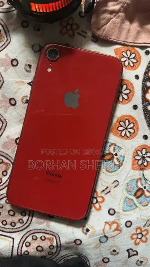 Apple iPhone XR 64 GB Red